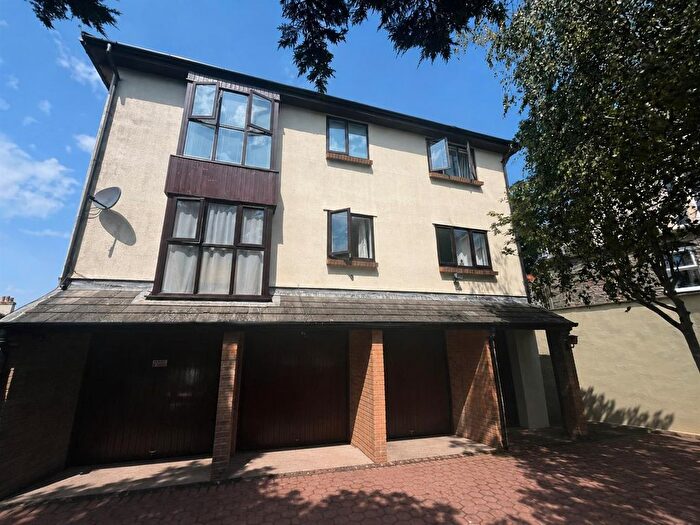2 Bedroom Flat To Rent In Highbury Court, Highbury Road, Weston-Super-Mare, BS23