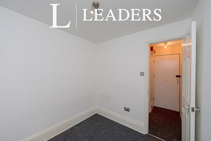 1 Bedroom Flat To Rent In D`Aubigny Road, Brighton, BN2