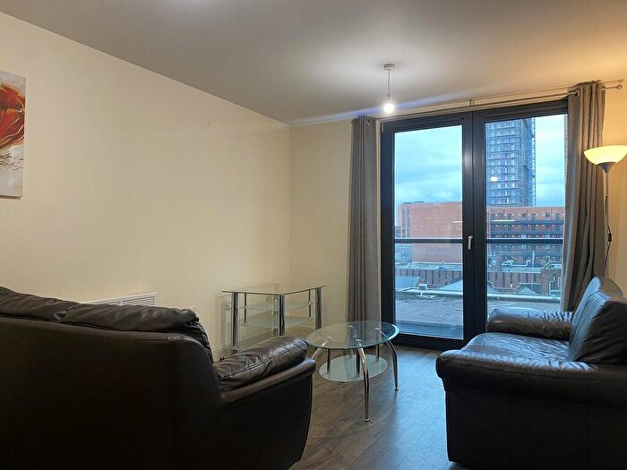 1 Bedroom Apartment To Rent In Southside, St Johns Walk, B5