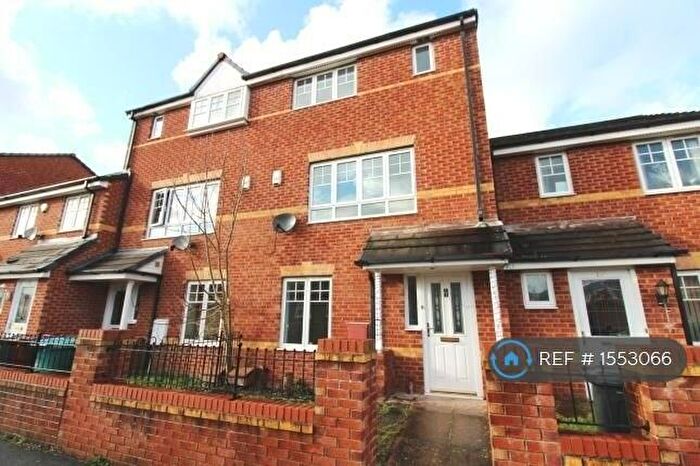 4 Bedroom Terraced House To Rent In Northcote Avenue, Manchester, M22