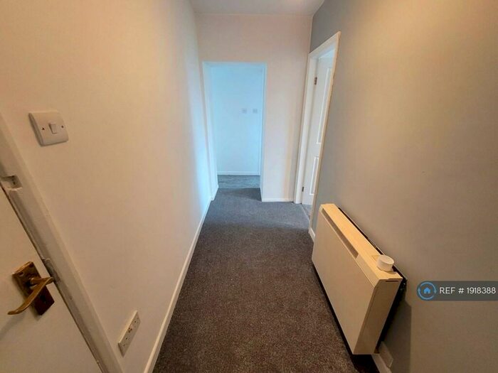 1 Bedroom Flat To Rent In High Street, Crowle, Scunthorpe, DN17