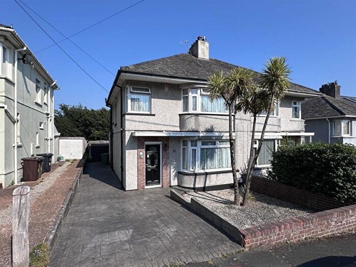 3 Bedroom Semi Detached House For Sale In Howard Road, Plymouth, PL9