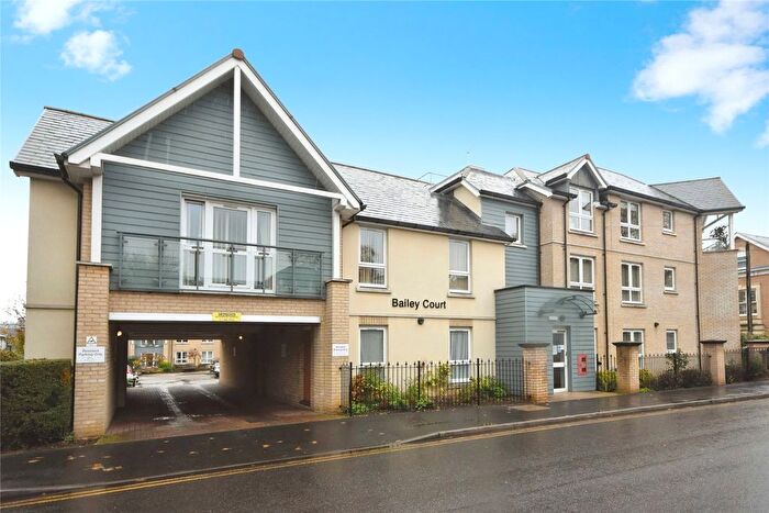 2 Bedroom Flat For Sale In New Writtle Street, Chelmsford, Essex, CM2