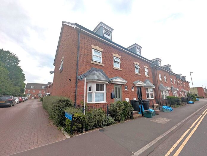 4 Bedroom Semi Detached House For Sale In Rudloe Drive Kingsway, Quedgeley, Gloucester, GL2
