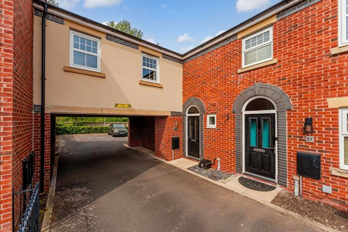 3 Bedroom Terraced House For Sale In Western Way, Northwich, CW8