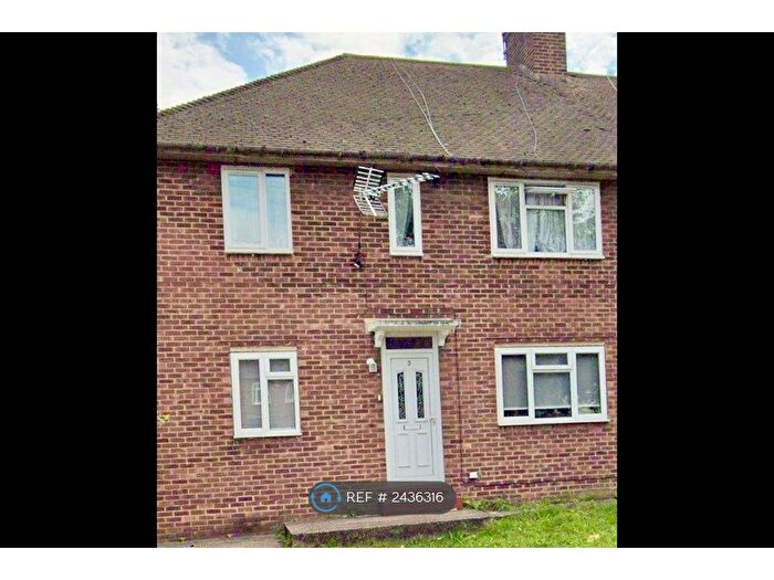 2 Bedroom Maisonette To Rent In Bastion Road, London, SE2