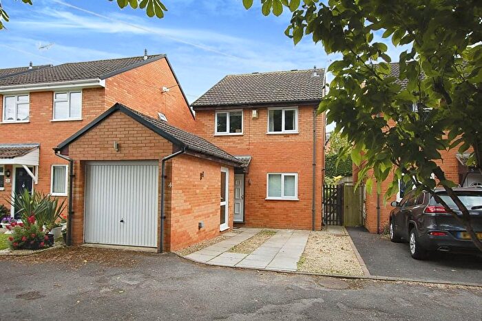 4 Bedroom Detached House For Sale In Churchill Drive, Charlton Kings, Cheltenham, GL52