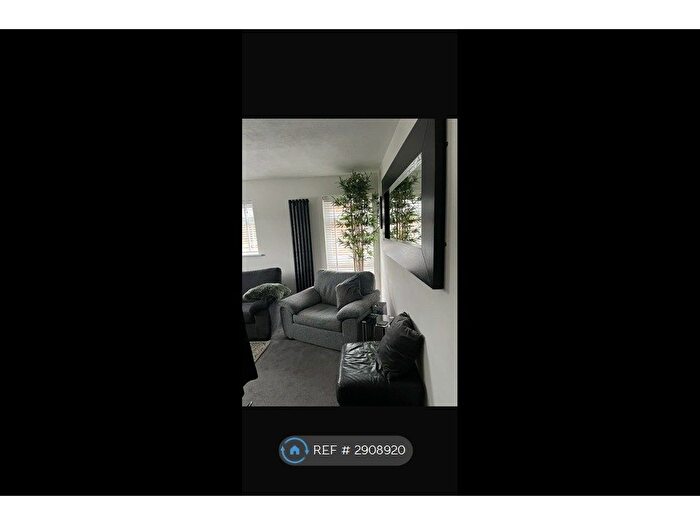 1 Bedroom Flat To Rent In Brocklehurst Mews, Macclesfield, SK10