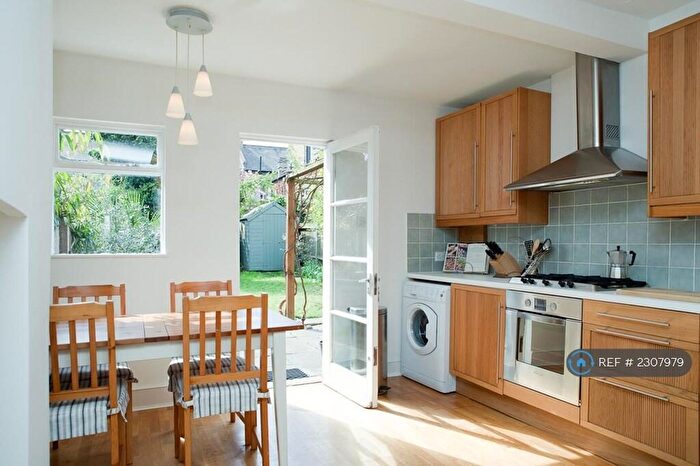 1 Bedroom Flat To Rent In Cambray Road, London, SW12