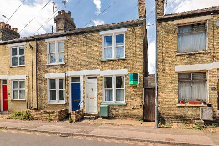 3 Bedroom End Of Terrace House For Sale In Cavendish Road, Cambridge, CB1