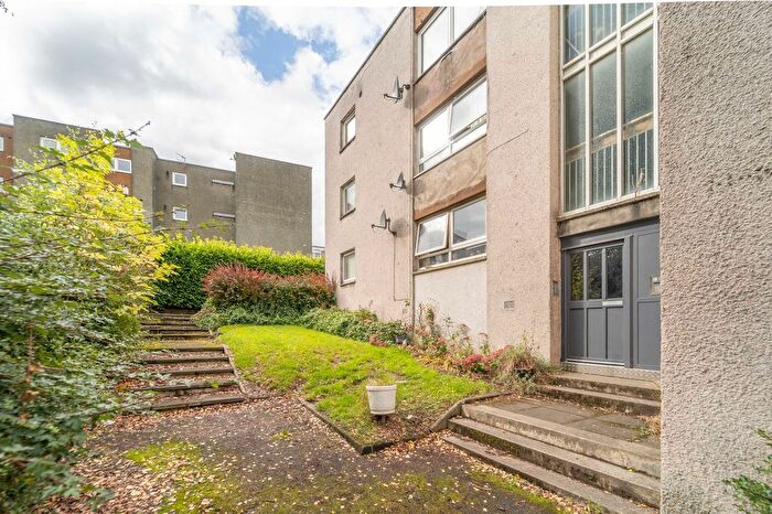 2 Bedroom Flat For Sale In Huddersfield Street, Galashiels, TD1