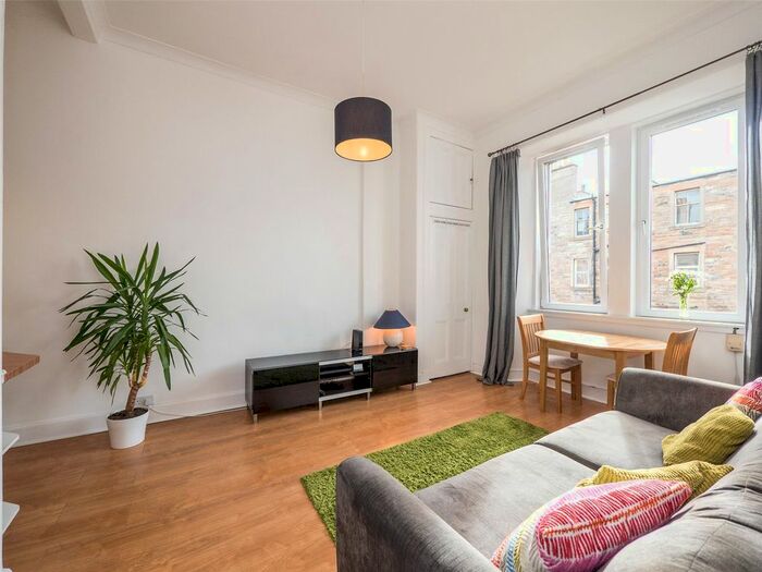 1 Bedroom Flat To Rent In Lochrin Terrace, Edinburgh, EH3