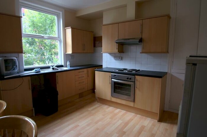 3 Bedroom Terraced House To Rent In Bentley Grove, Meanwood, Leeds, LS6