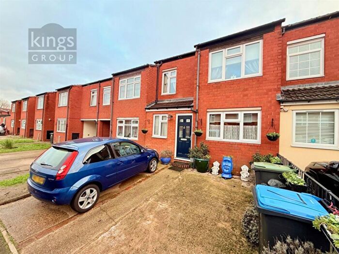 3 Bedroom House For Sale In Parvills, Waltham Abbey, EN9