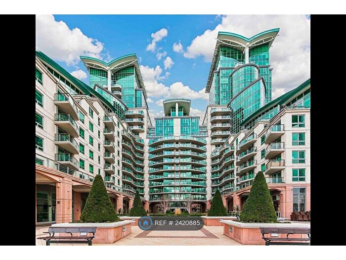 Studio To Rent In Kestrel House, London, SW8