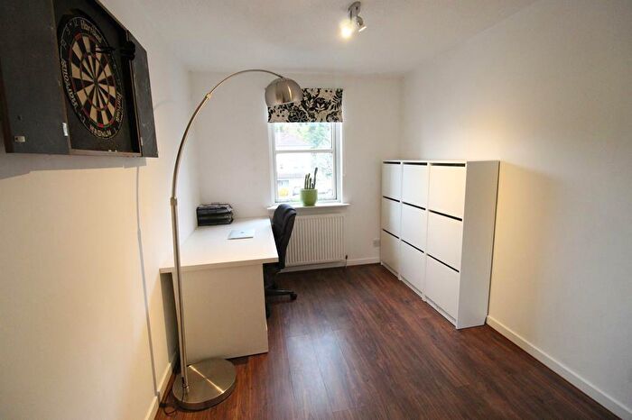 3 Bedroom Flat To Rent In Millside Road, Peterculter, AB14