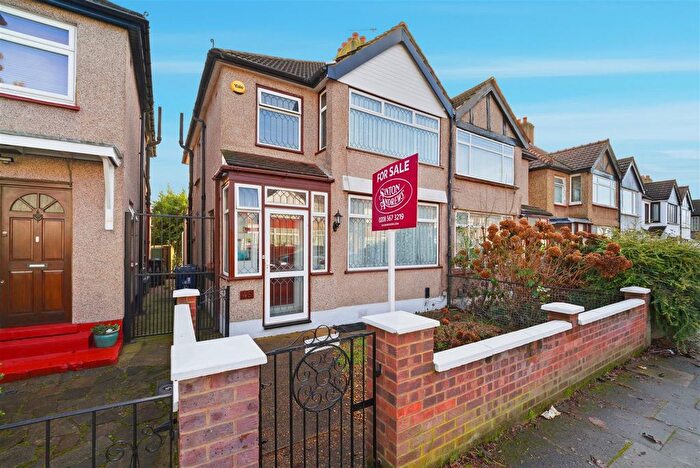 3 Bedroom Semi-Detached House For Sale In Beechmount Avenue, London, W7