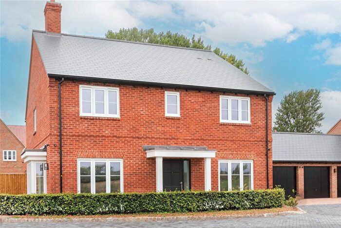 5 Bedroom Detached House For Sale In Sage Drive, Ickford, Aylesbury, Buckinghamshire, HP18