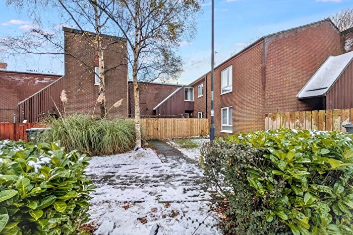 2 Bedroom Flat For Sale In Cambo Place, North Shields, Tyne And Wear, NE30