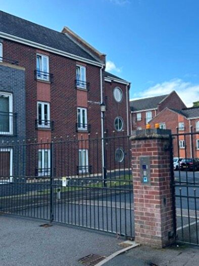 2 Bedroom Flat To Rent In Stoke On Trent, , West Avenue, ST4