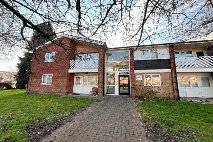 1 Bedroom Flat To Rent In Colesbourne Road, Solihull, B92