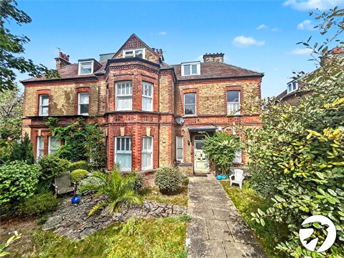 2 Bedroom Penthouse For Sale In The Park, Sidcup, Kent, DA14