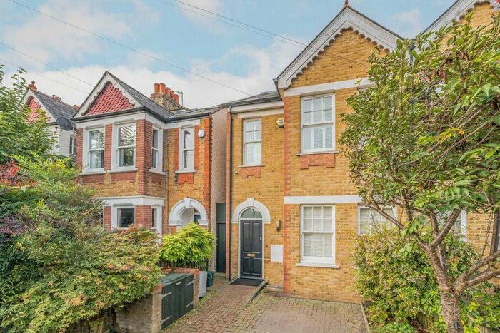4 Bedroom Property To Rent In Church Road, Teddington, TW11