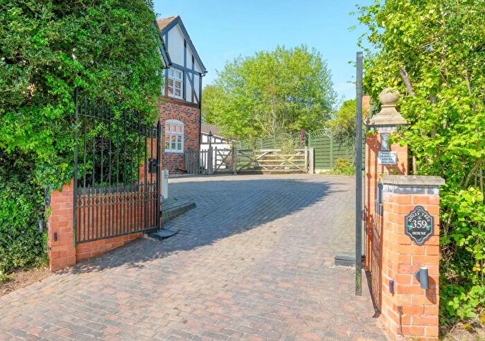4 Bedroom Detached House For Sale In Alcester Road, Burcot, B60