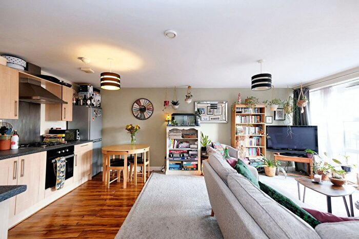 2 Bedroom Flat For Sale In Devonshire Road, Eccles, M30