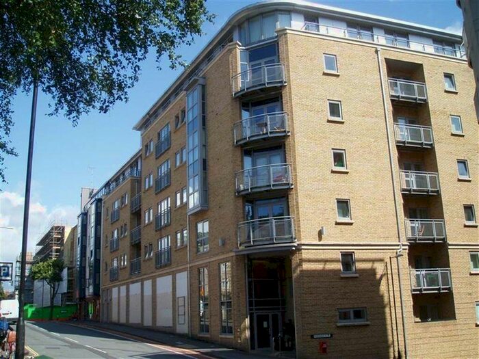 8 Bedroom Apartment To Rent In &# Hamilton Lodge, BS2