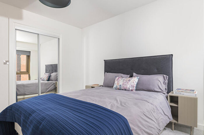 1 Bedroom Apartment To Rent In Weldale Street, Reading, Berkshire, RG1