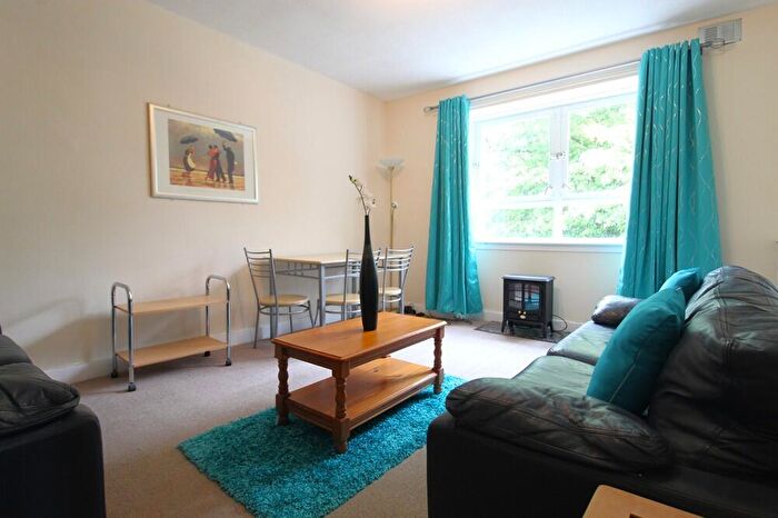 2 Bedroom Apartment To Rent In Powis Crescent, First Floor, AB24