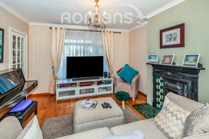 3 Bedroom Terraced House To Rent In Mill Lane, SL4