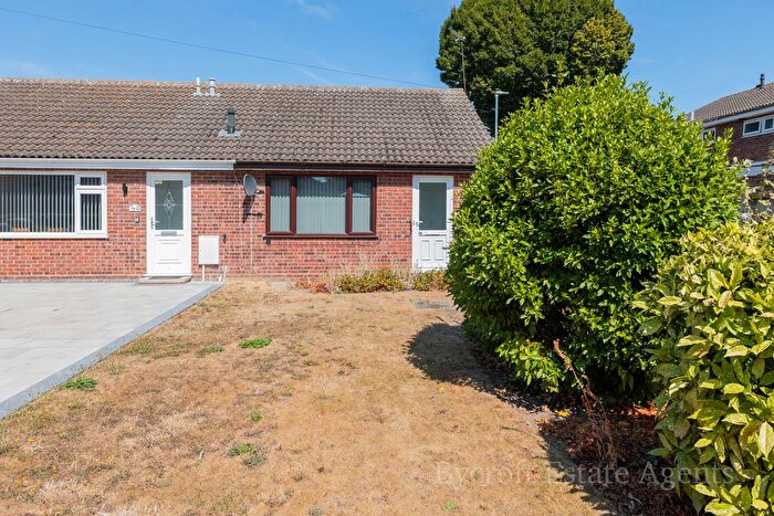 1 Bedroom Terraced Bungalow For Sale In Blackbird Close, Bradwell, NR31