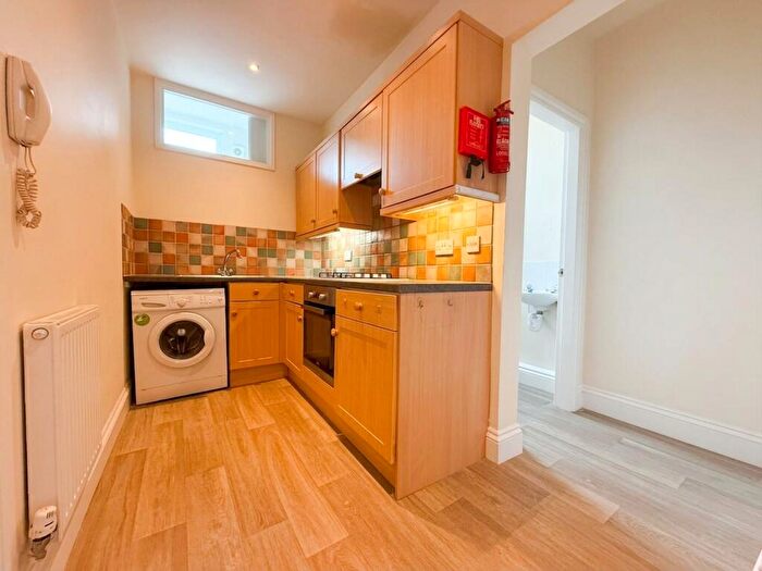 1 Bedroom Flat To Rent In Castle Boulevard, Nottingham, NG7