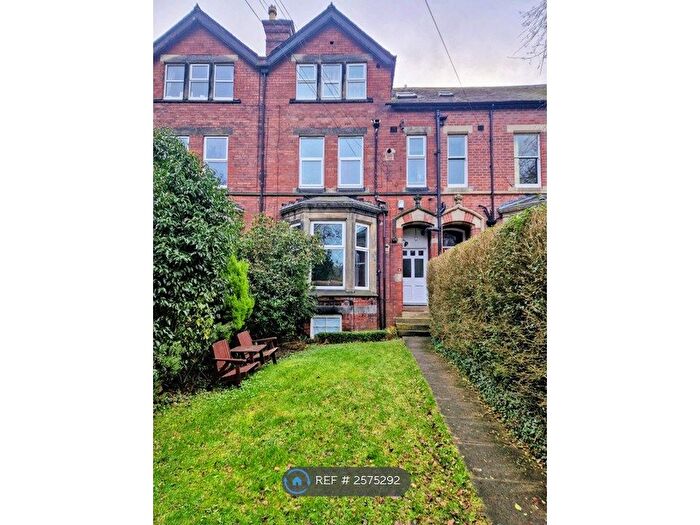 1 Bedroom Flat To Rent In Grove Lane, Leeds, LS6