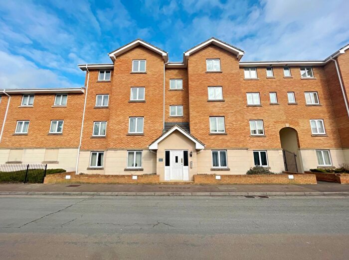 2 Bedroom Flat To Rent In Banyard Close, Cheltenham, GL51