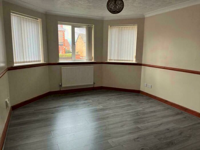 2 Bedroom Ground Flat To Rent In Grosvenor Road, Prenton, Wirral, Merseyside, CH43