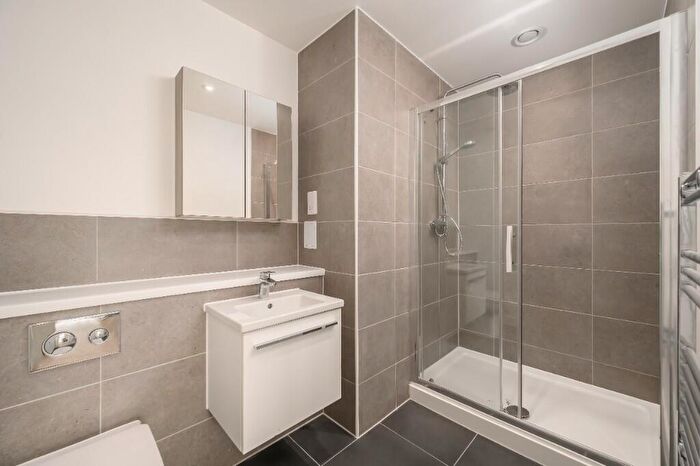 2 Bedroom Apartment To Rent In Stead's Place, Edinburgh, EH6