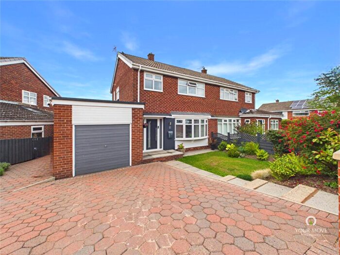 3 Bedroom Semi-Detached House For Sale In Bailey Way, Hetton-le-Hole, Houghton Le Spring, Tyne And Wear, DH5