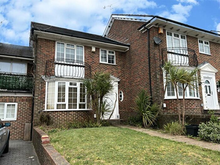 3 Bedroom Terraced House To Rent In The Martlet, Hove, BN3