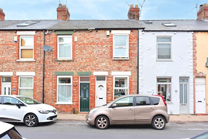 2 Bedroom Terraced House To Rent In Kitchener Street, York, YO31