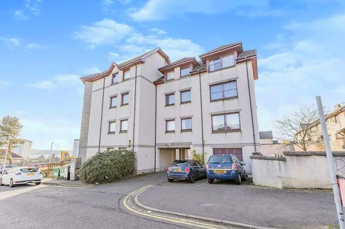 2 Bedroom Flat To Rent In Rosebank Street, Hilltown, Dundee, DD3