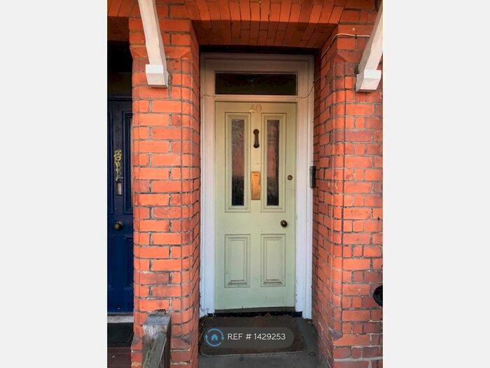 Studio To Rent In Recreation Road, Guildford, GU1