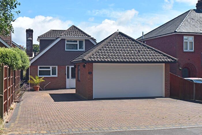 4 Bedroom Detached House For Sale In Brook Lane, Sarisbury Green, Hampshire, SO31