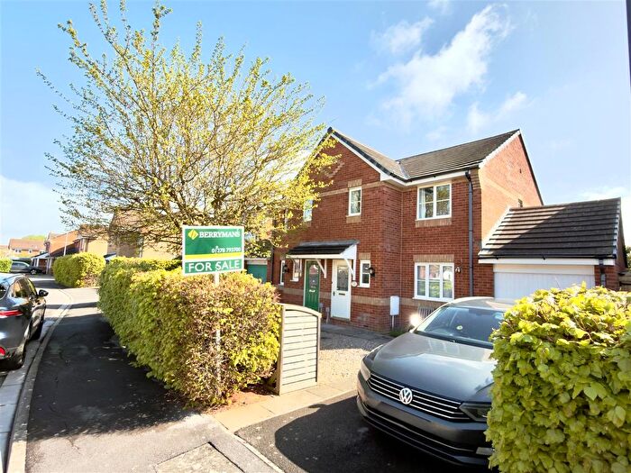 3 Bedroom Semi Detached House For Sale In Priestley Way, Burnham-On-Sea, TA8