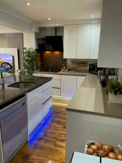 5 Bedroom Terraced House To Rent In Lodge Avenue, Croydon, Surrey CR0