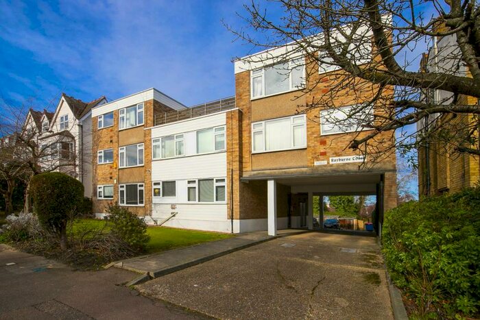 2 Bedroom Apartment To Rent In Palmerston Road, Buckhurst Hill, IG9