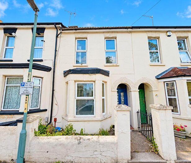 2 Bedroom Terraced House For Sale In Belmont Road, Gillingham, ME7