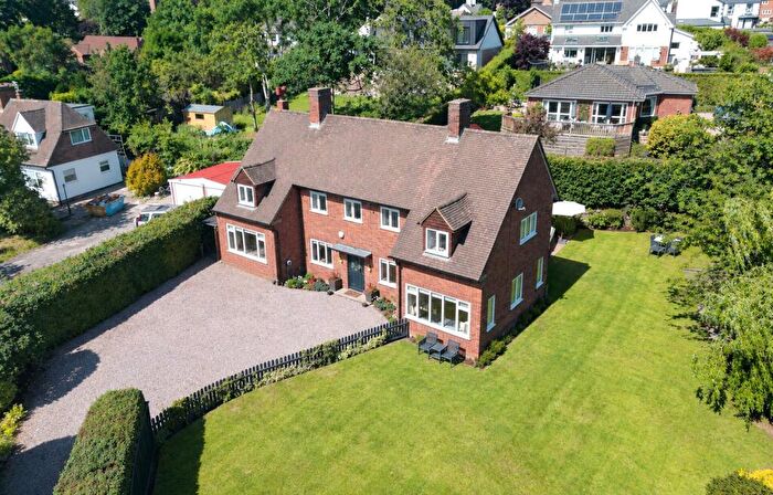 4 Bedroom Detached House To Rent In Rectory Lane, Heswall, Wirral, Merseyside, CH60